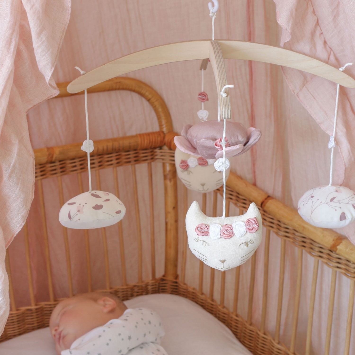 Baby Bed Mobile Rose Lili This Wooden Baby Mobile Is Responsible And Elegant