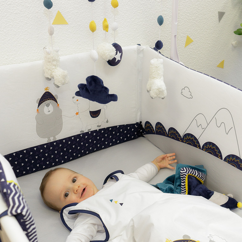 Tour De Lit Bebe Garcon Bleu Marine Et Blanc Imprime Reversible Tour De Lit Bebe Garcon Bleu Marine Et Blanc Imprime Reversible
